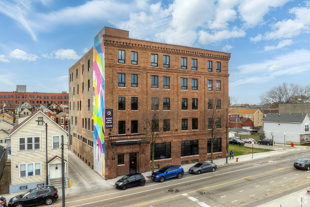 Conenient Chicago Location